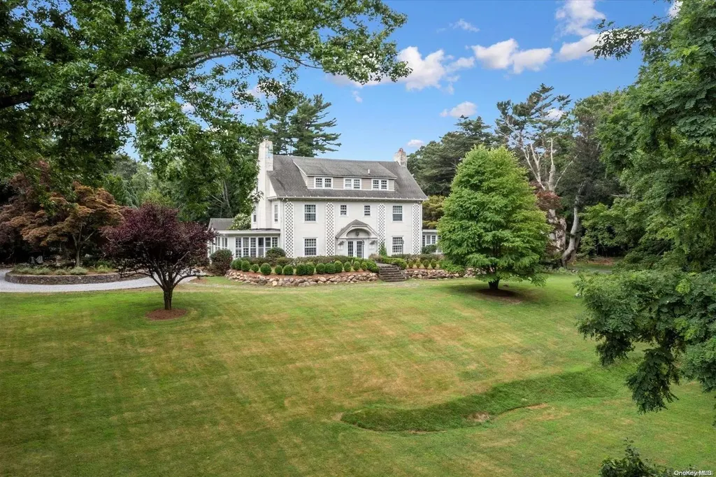 7 Hillcrest Drive Shoreham NY 11786