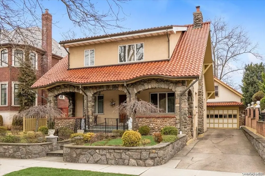 92 Parsons Boulevard Whitestone NY 11357