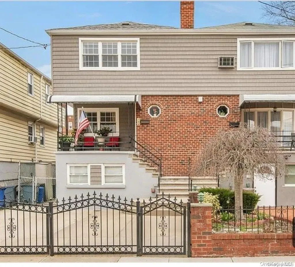 170 Calhoun Avenue Bronx NY 10465