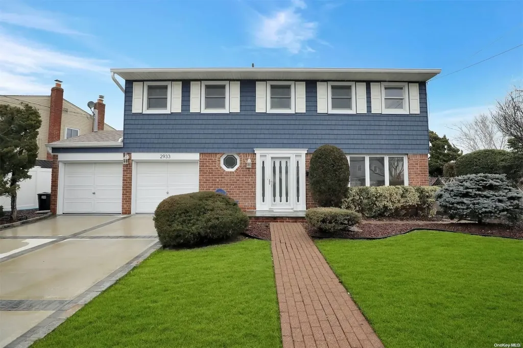 2933 Riverside Drive Wantagh NY 11793