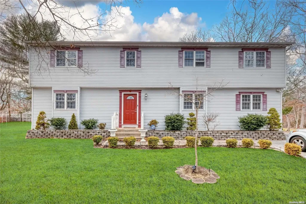 86 Montgomery Avenue Mastic NY 11950