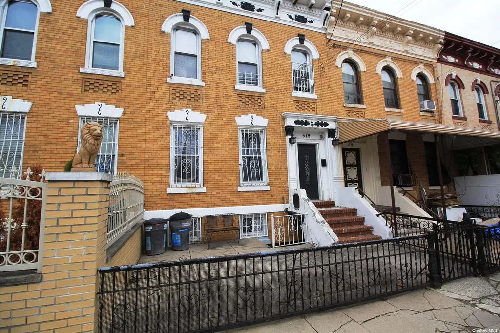 519 Hemlock Street Brooklyn NY 11208
