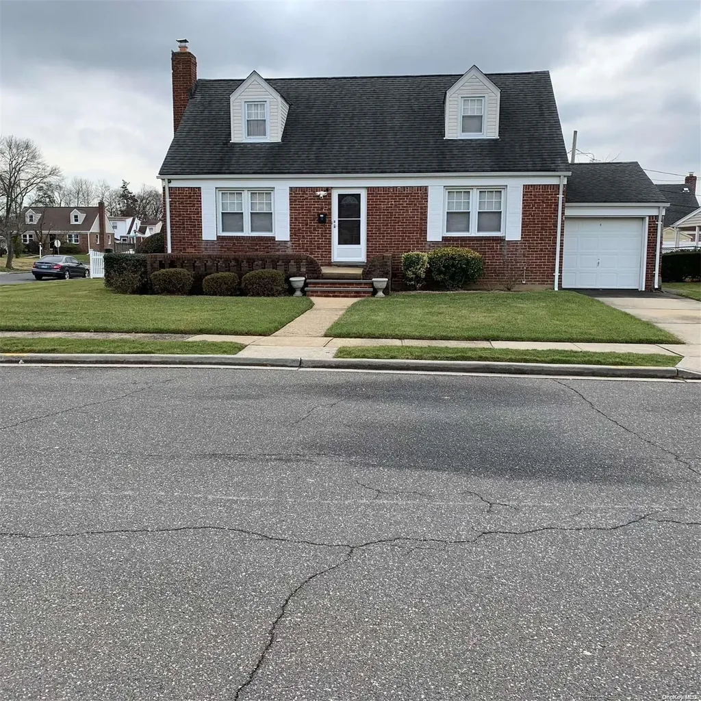 193 Landford Drive Elmont NY 11003