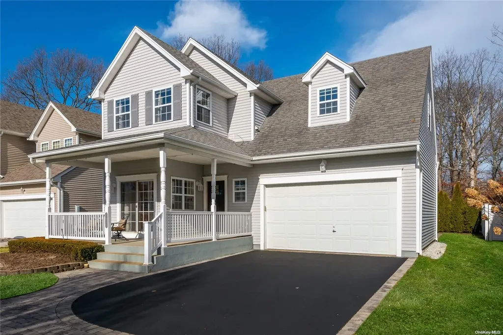 207 Pleasant Drive Bay Shore NY 11706