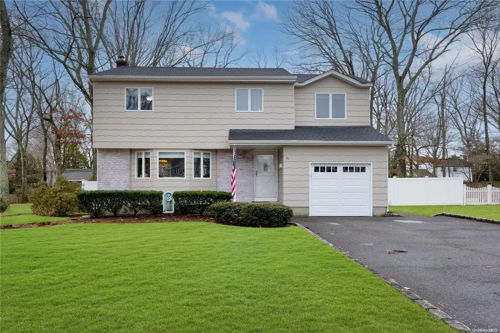 6 Talbot Lane Smithtown NY 11787