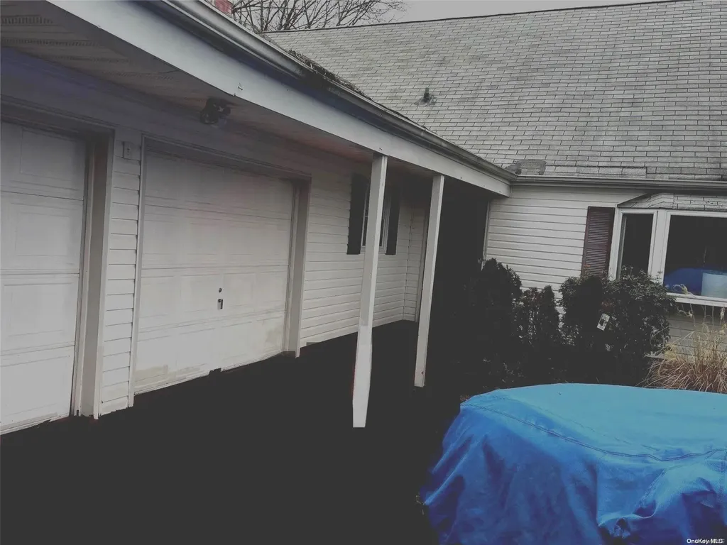 41 Fig Street Central Islip NY 11722