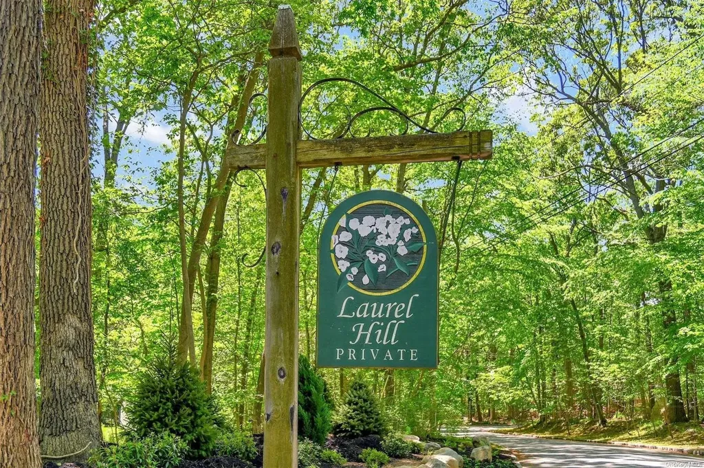 Laurel Hill Path Nissequogue NY 11780