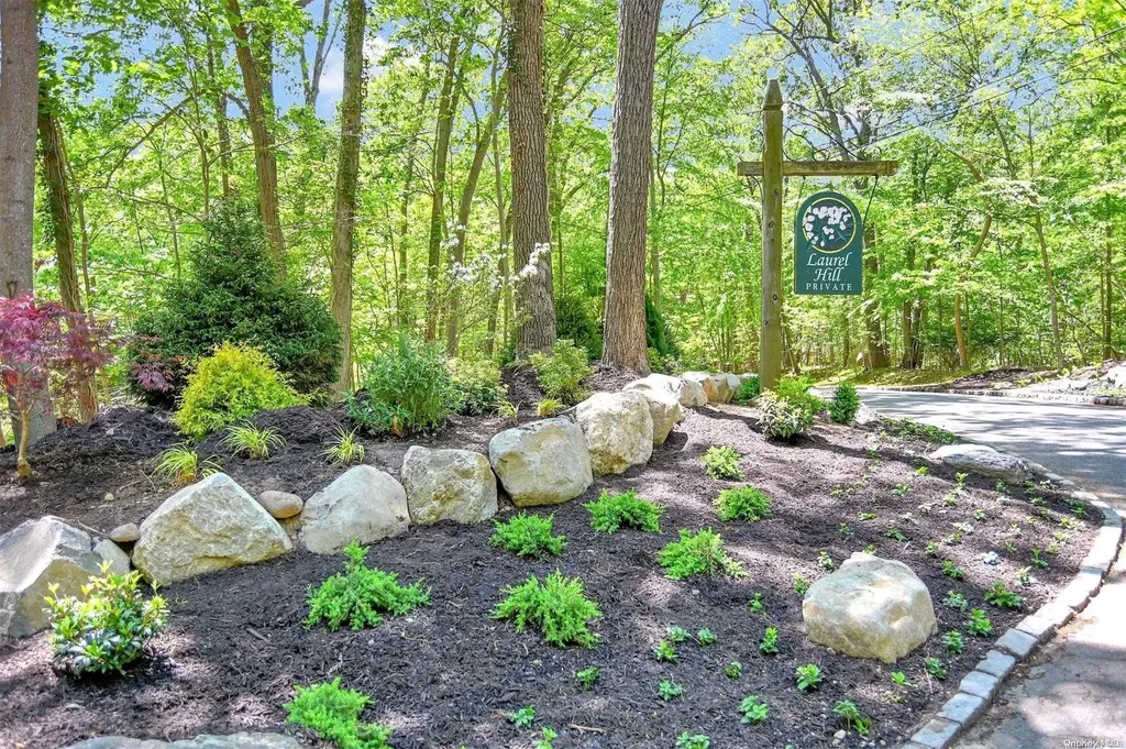 Laurel Hill Path Nissequogue NY 11780