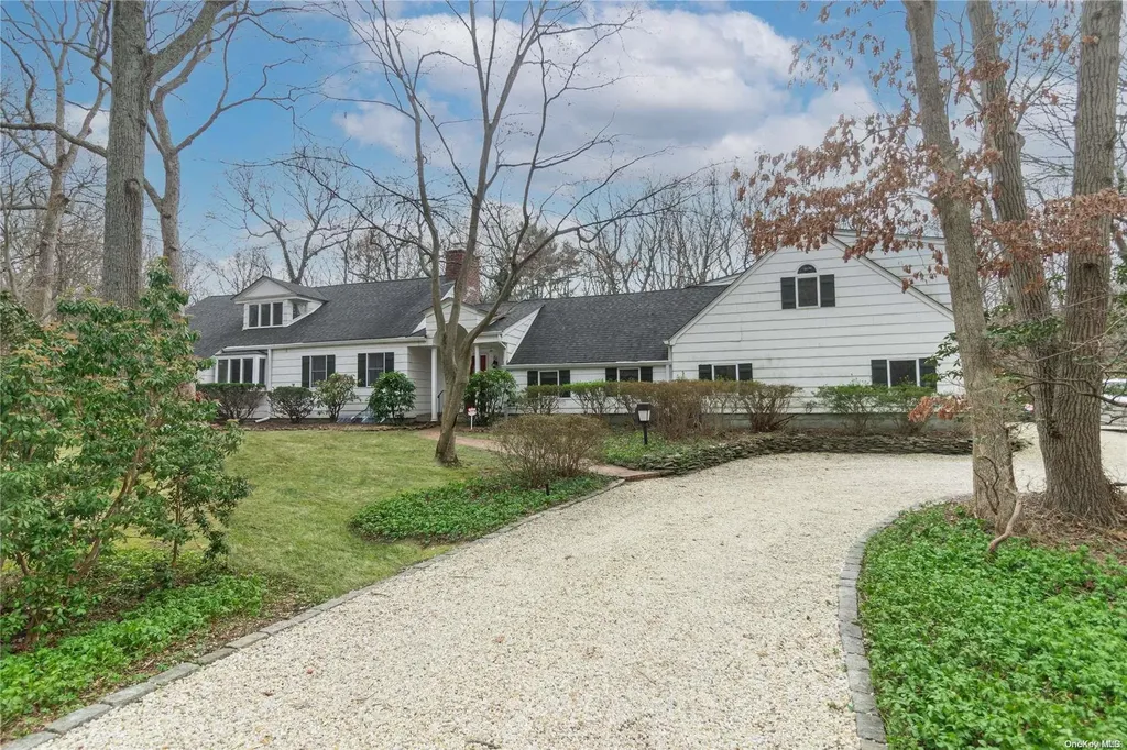 4 Southgate Road Setauket NY 11733