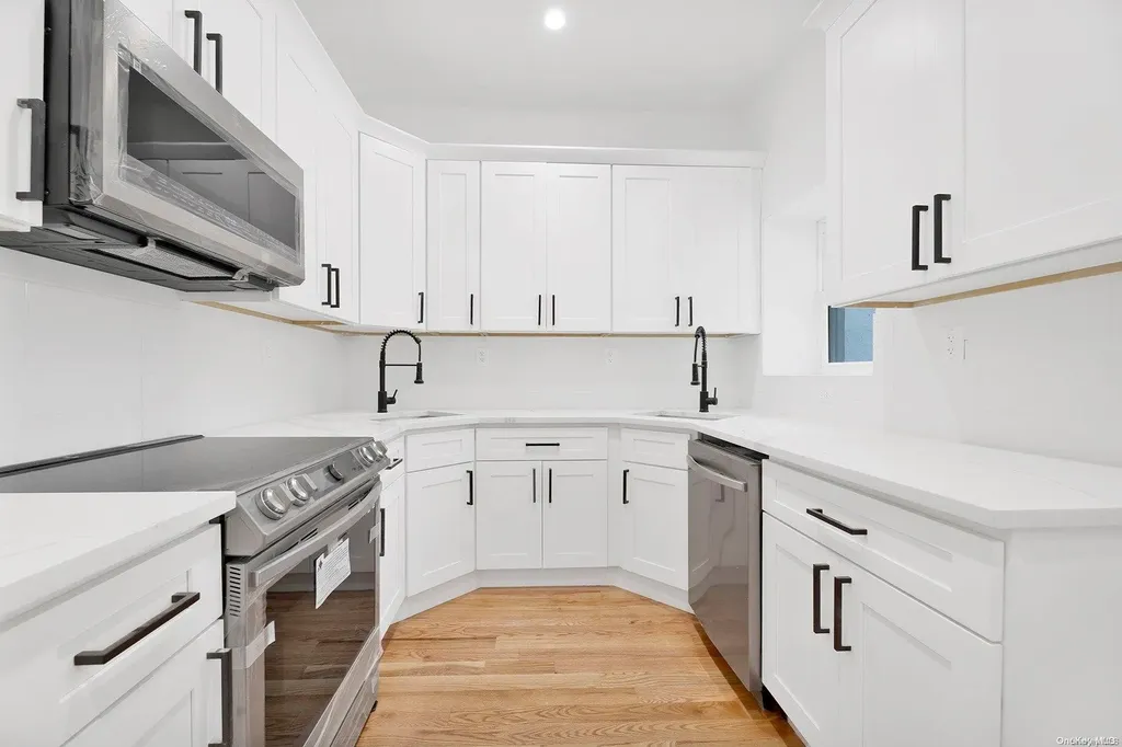 739 E 9th Street Brooklyn NY 11230
