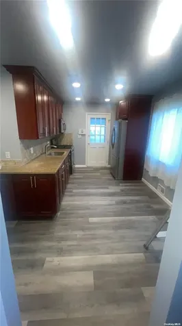 1008 NW Manor Lane Bay Shore NY 11706