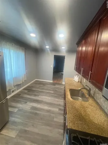 1008 NW Manor Lane Bay Shore NY 11706