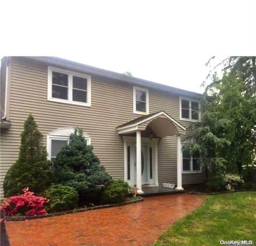 12 Mare Lane Commack NY 11725
