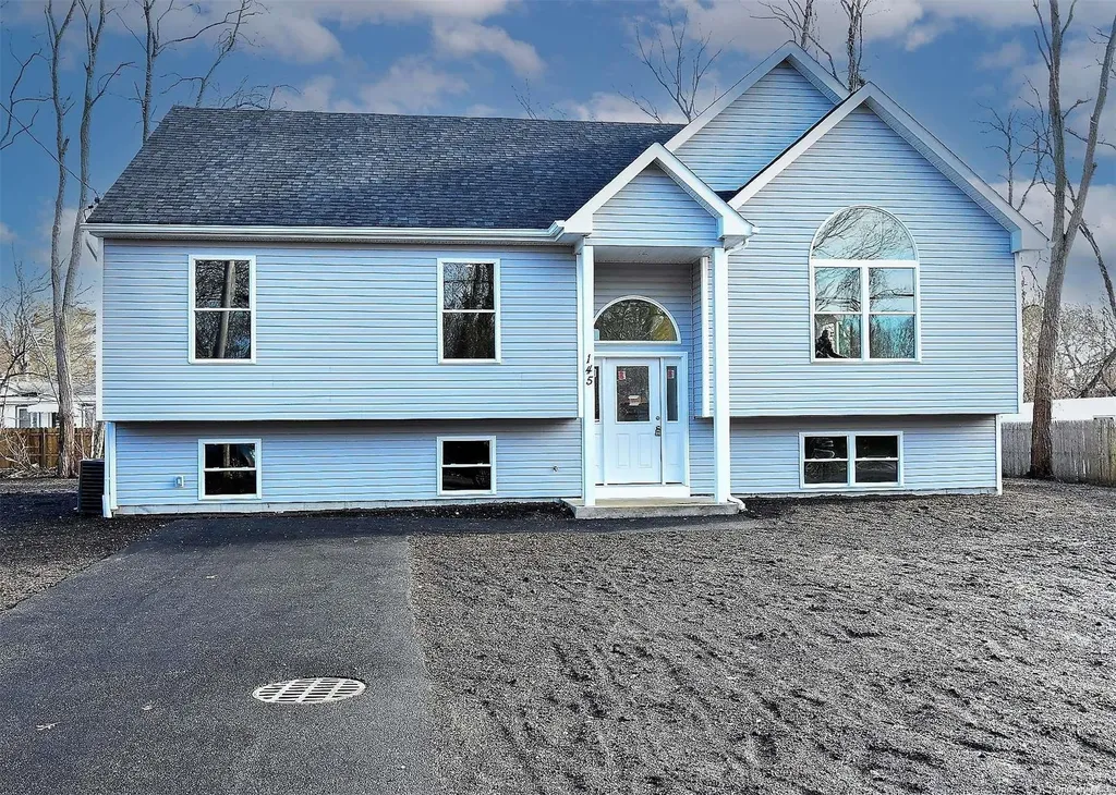 N/c 137 Whittier Drive Mastic Beach NY 11951
