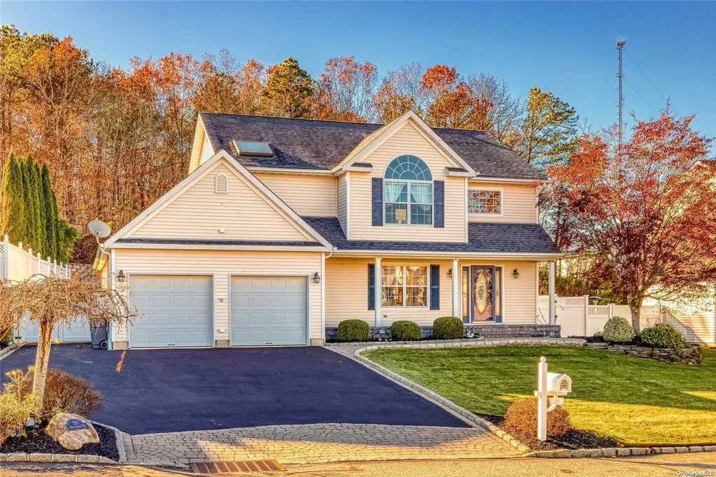 20 Beechwood Drive Manorville NY 11949