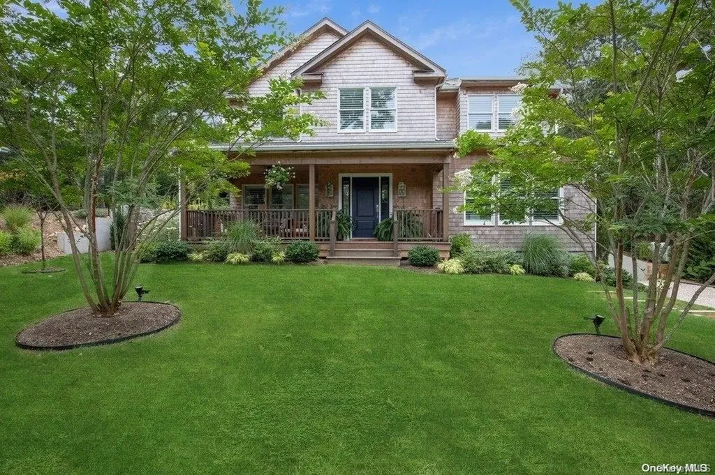 39 Harbor View Drive East Hampton NY 11937