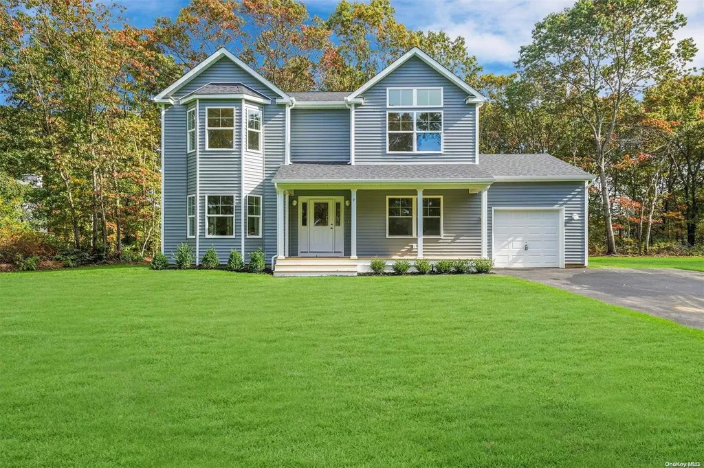 7 Norwalk Avenue Medford NY 11763