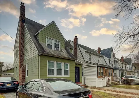 241-34 87th Avenue Bellerose NY 11426