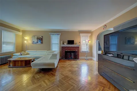 241-34 87th Avenue Bellerose NY 11426