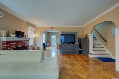 241-34 87th Avenue Bellerose NY 11426