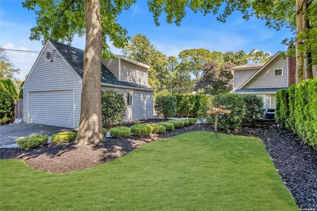29 Aspen Road Kings Park NY 11754