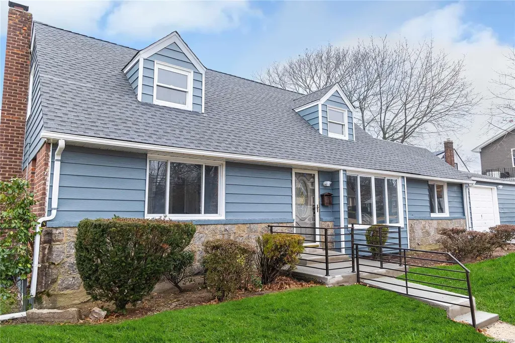 1865 Oliver Avenue Valley Stream NY 11580