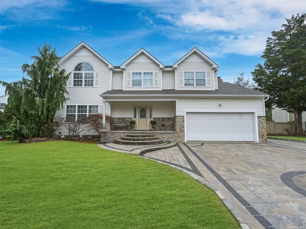 16 Rock Island Road Centereach NY 11720