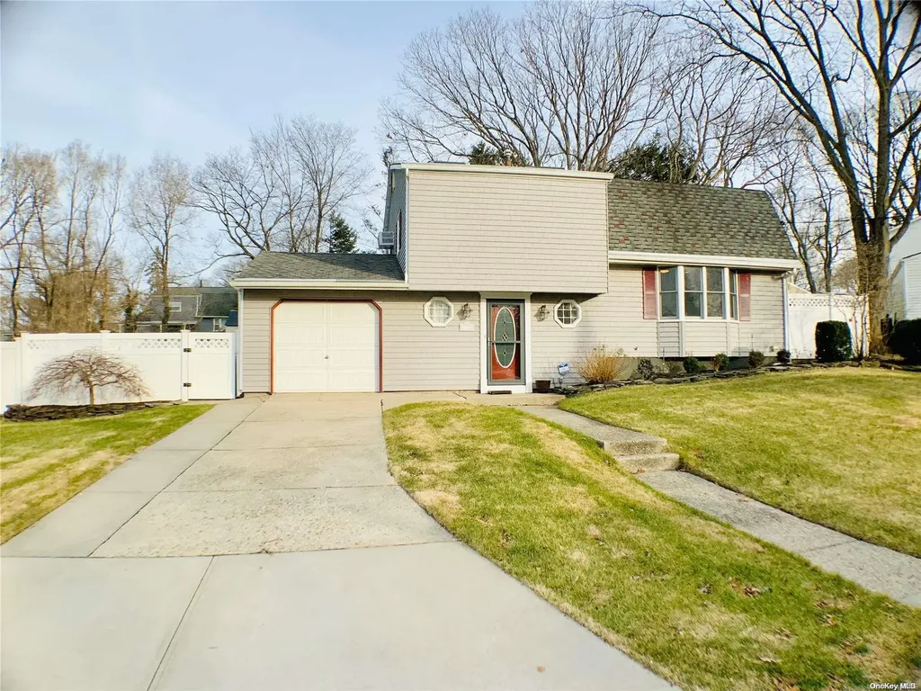 23 Camp Drive Selden NY 11784