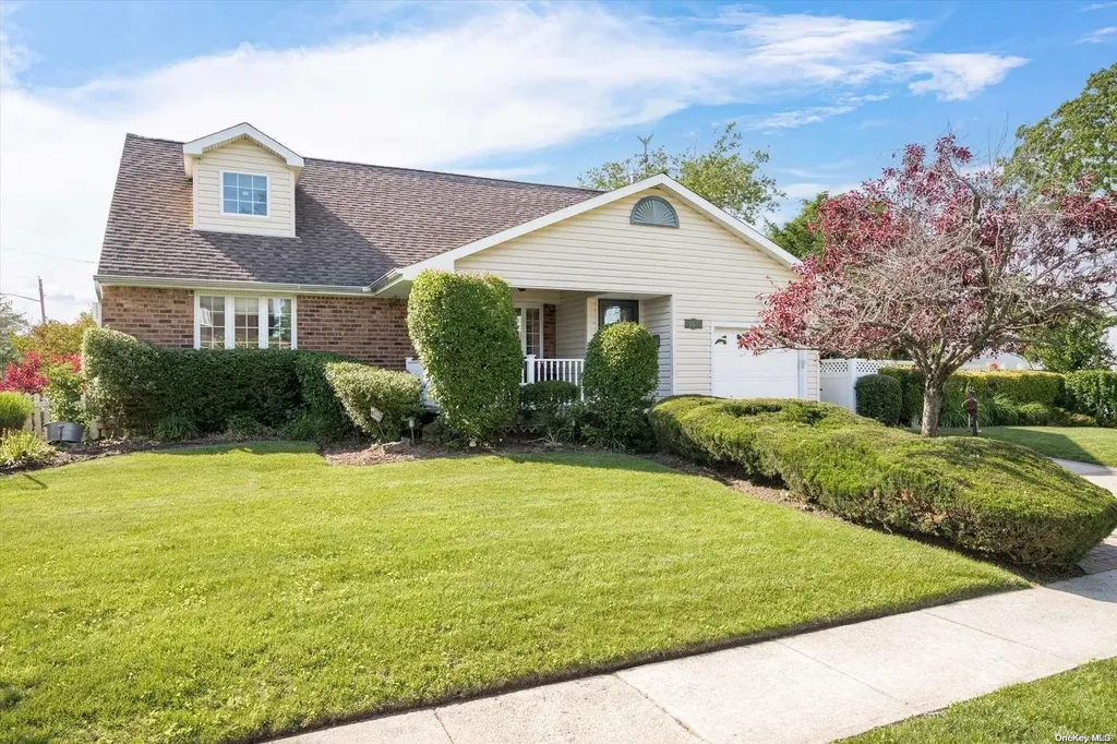 467 Freeman Avenue Oceanside NY 11572