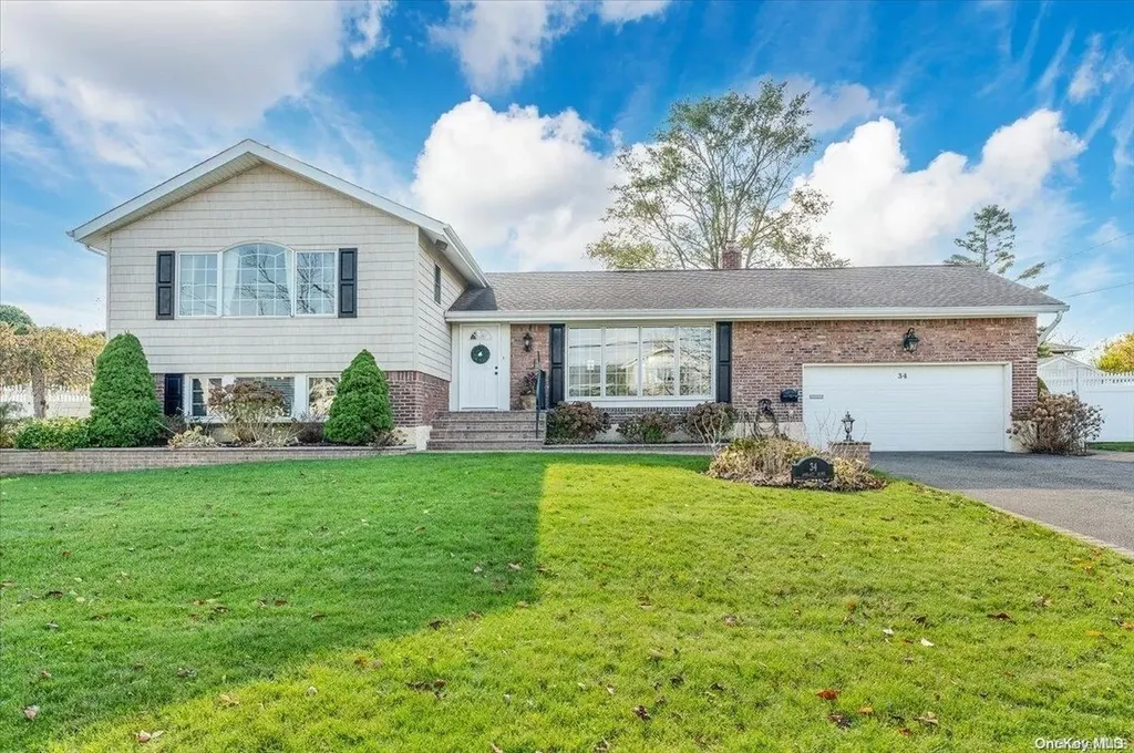 34 Shelley Drive Massapequa NY 11758