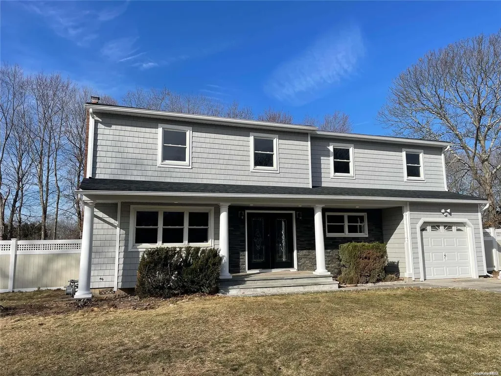 4 Eason Drive Ridge NY 11961