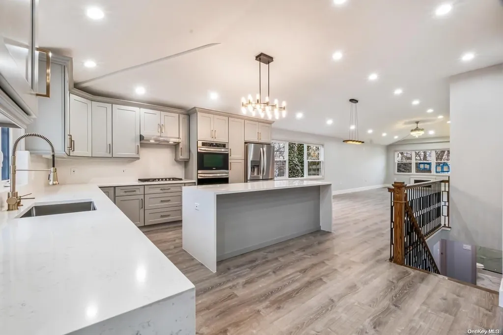 25 Stonelea Place New Rochelle NY 10801