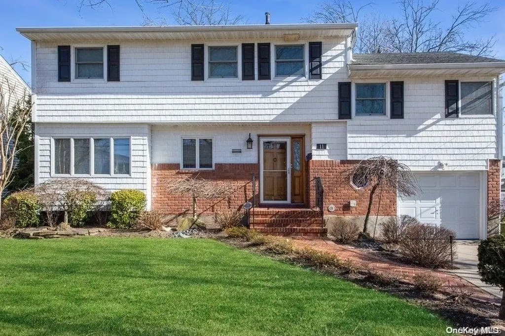 11 Park Circle Cedarhurst NY 11516