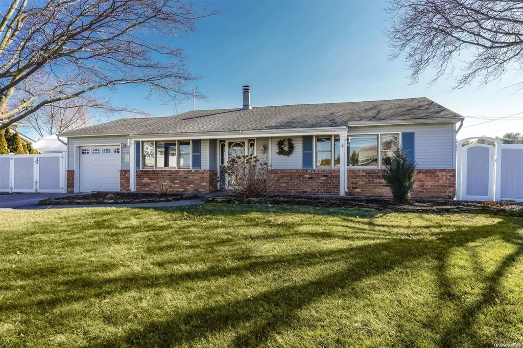 60 Norman Drive Bohemia NY 11716
