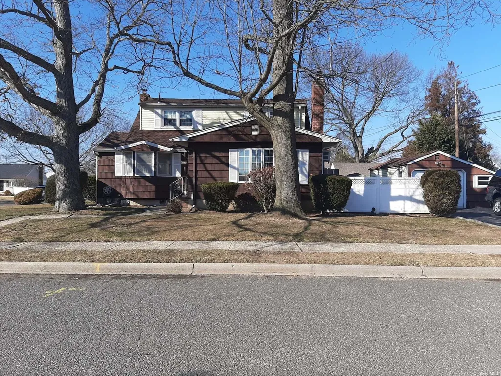 3050 May Road Wantagh NY 11793