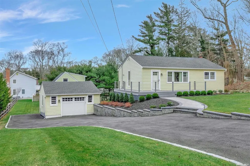 266 Sylvan Drive Wading River NY 11792