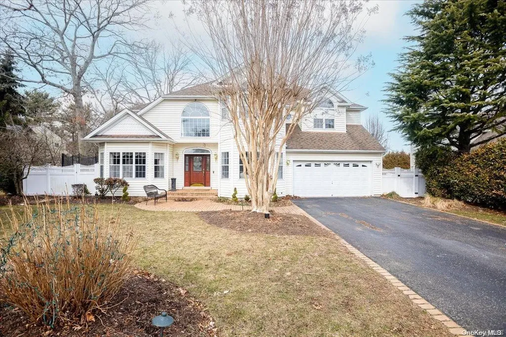 21 White Cliff Lane Nesconset NY 11767