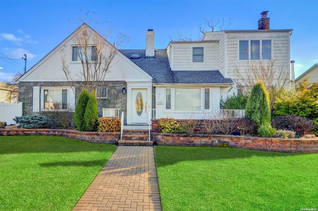 31 Eden Road Lido Beach NY 11561