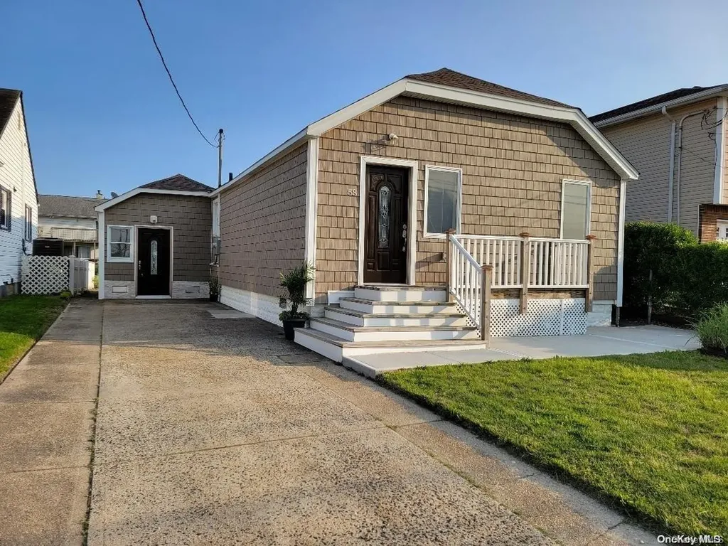 58 E Bedell Street Freeport NY 11520