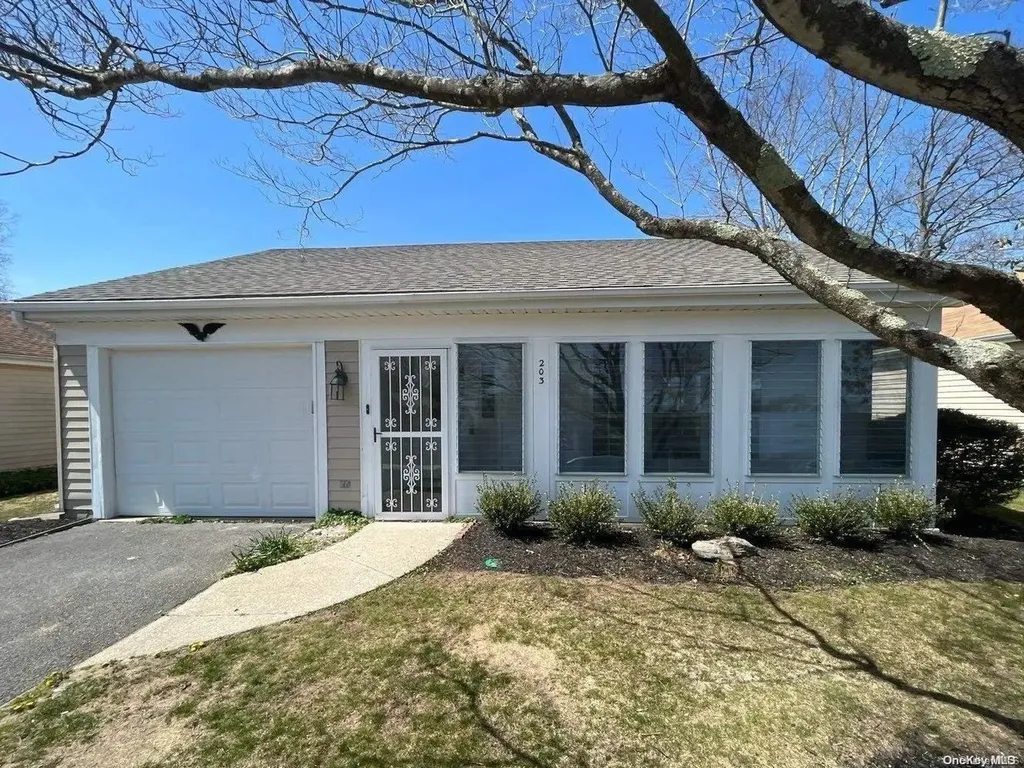 203 Kingston Drive Ridge NY 11961
