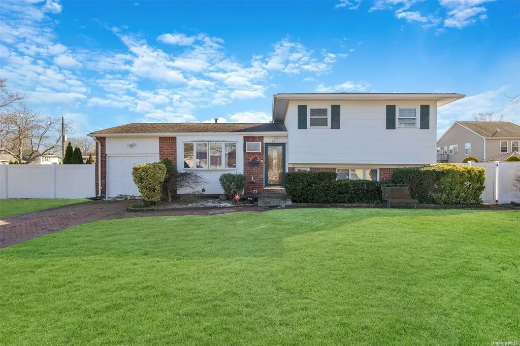 434 Central Avenue Deer Park NY 11729