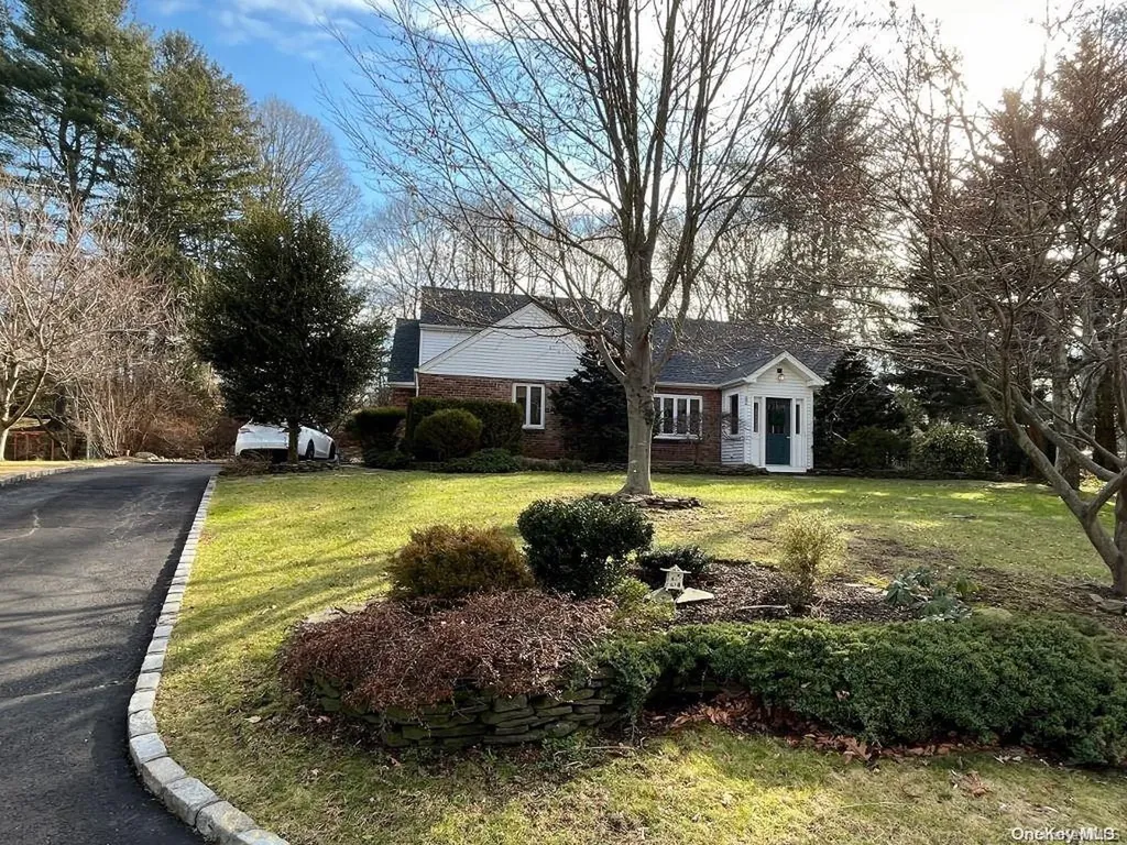 41 Beechwood Drive Glen Head NY 11545