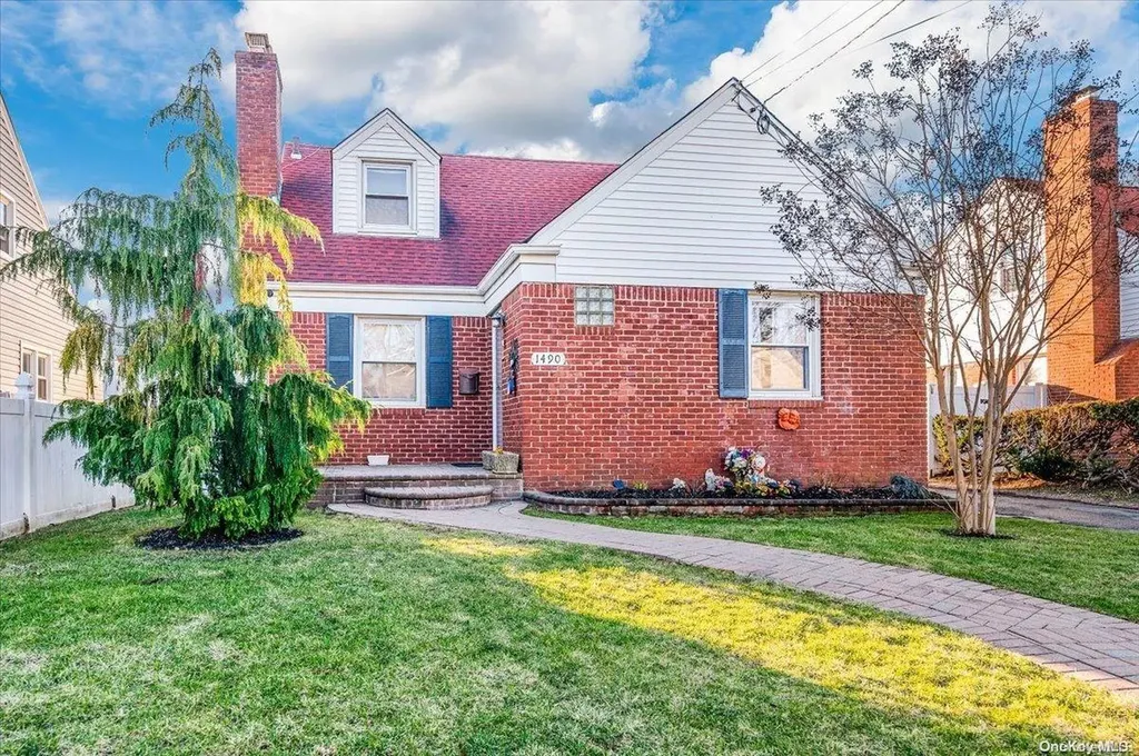 1490 Matheron Avenue North Baldwin NY 11510