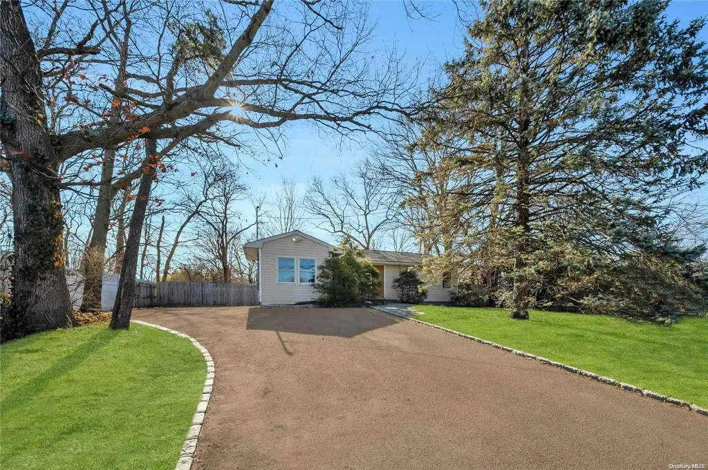 4980 Express Drive S Ronkonkoma NY 11779
