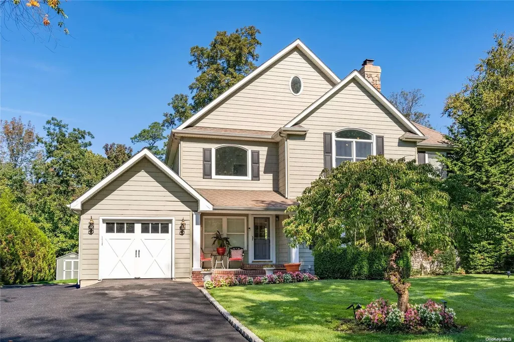 15 Kennedy Lane Cold Spring Harbor NY 11724