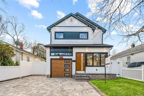 598 Park Avenue West Hempstead NY 11552