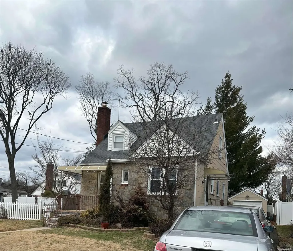 11 Comber Street Valley Stream NY 11580