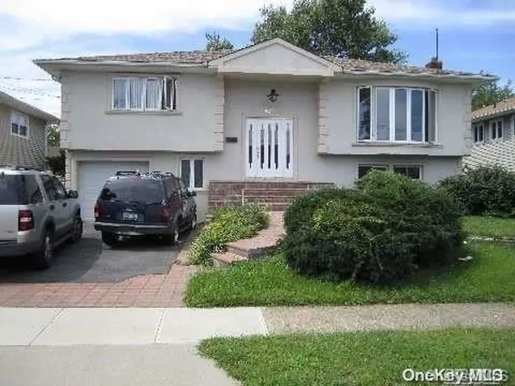 426 Golf Drive Oceanside NY 11572