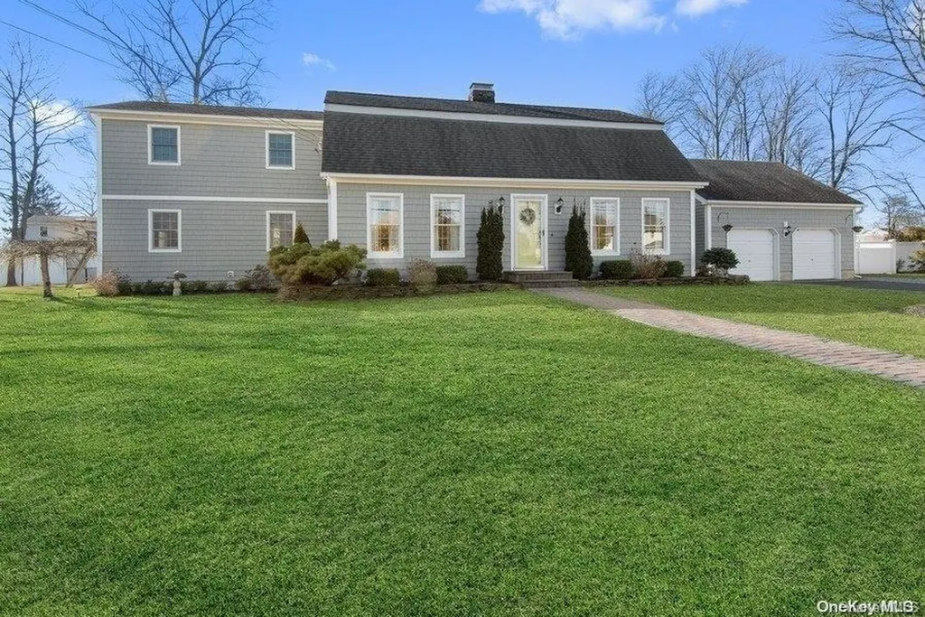 180 Atlantic Avenue Blue Point NY 11715