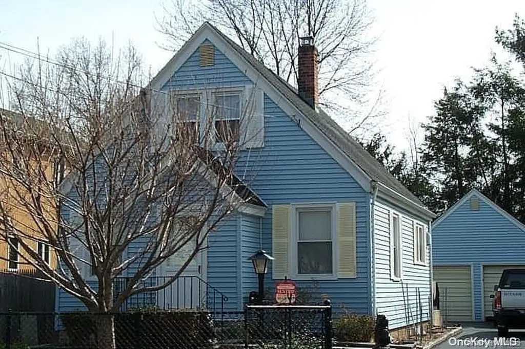 11 Linden Place Glen Head NY 11545